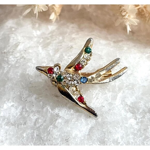 Rhinestoned Bird In Flight Gold Toned Vintage Costume Jewelry Brooch | Lapel Pin - Picture 1 of 7